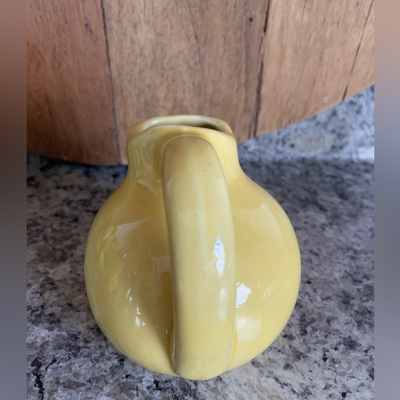 Vintage MKP Mountain Kiln Pottery Yellow Ceramic Mini Pitcher Creamer Bristol VT - Picture 4 of 7